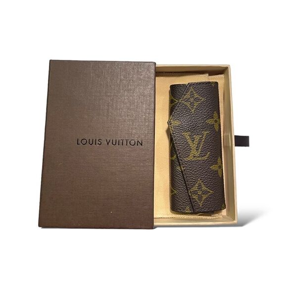LOUIS VUITTON Vintage Key Holder - Picture 1 of 10